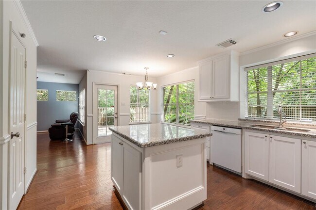 Building Photo - 98 E Greywing Ct