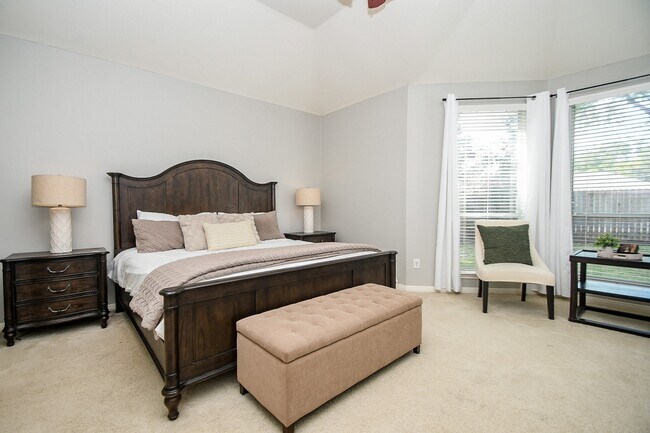 Building Photo - 2114 Thistlerock Ln