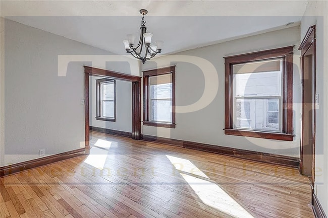 Building Photo - 2704 Park Ave