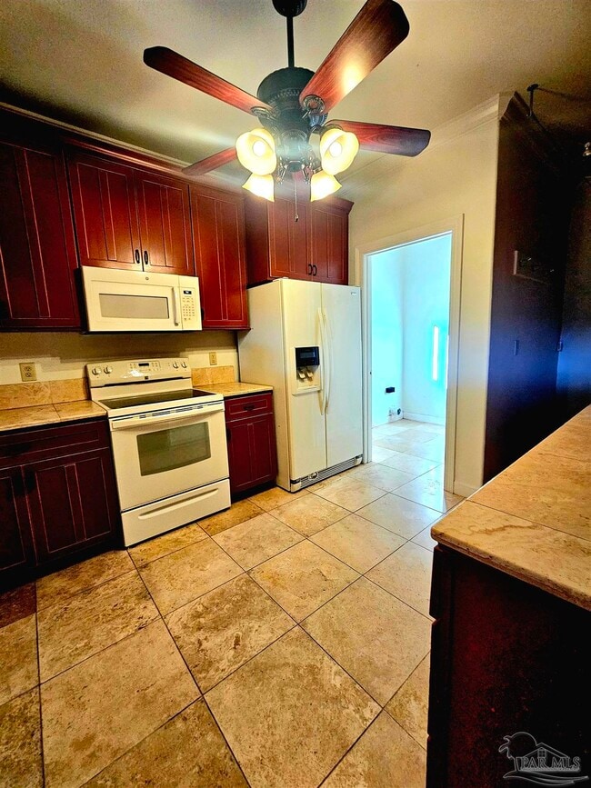Building Photo - 6148 The Oaks Ln