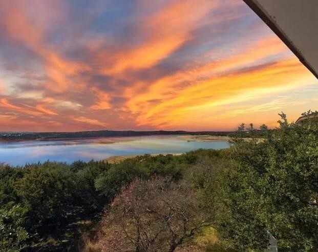 Building Photo - Overlooking Lake Travis Rental