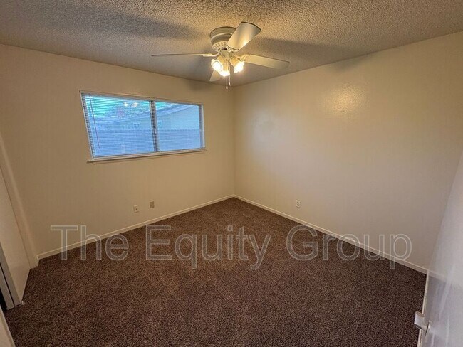 Building Photo - 1646 S Dollner St