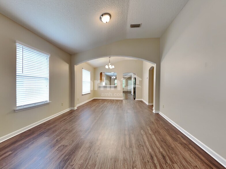 Building Photo - 3842 Pebble Brooke Circle South