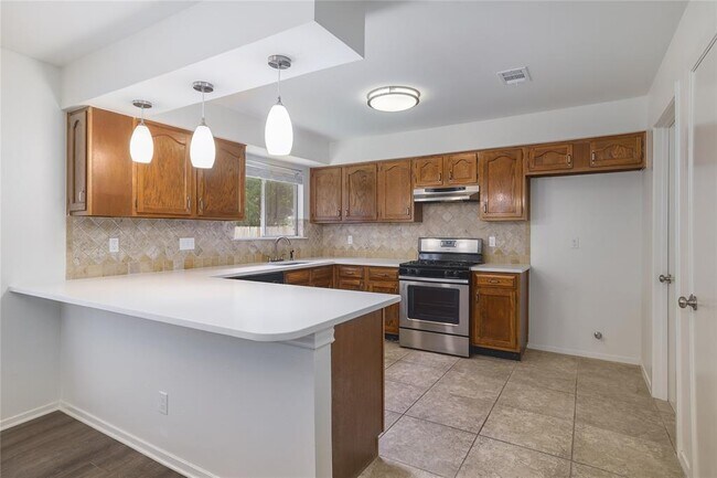 Building Photo - 4104 Harcourt Dr