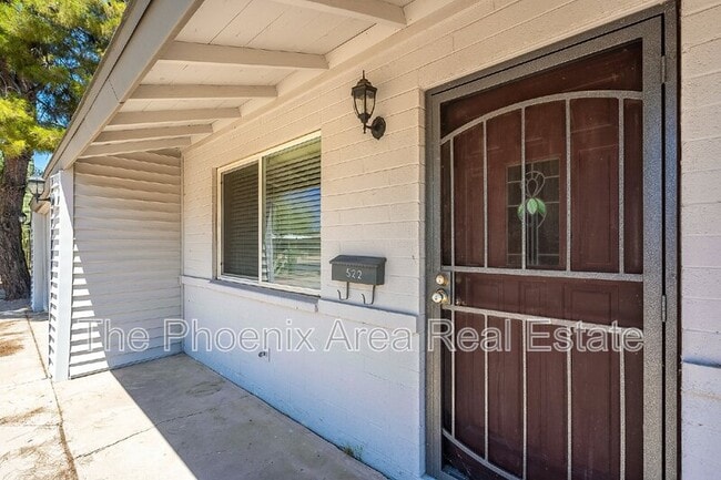 Building Photo - 522 E Balboa Dr