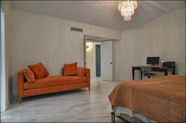 Building Photo - 237 N Alto Mesa Dr