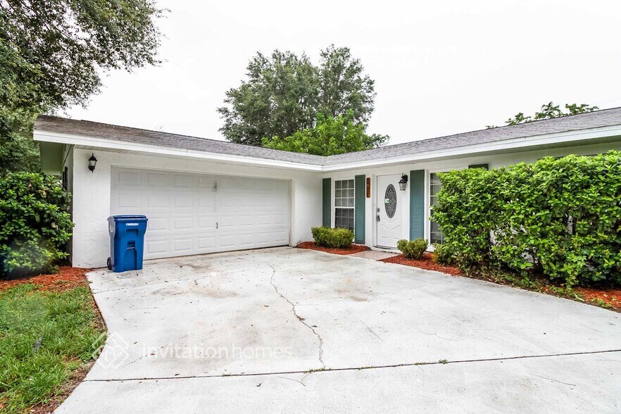 Building Photo - 1007 Ell Way