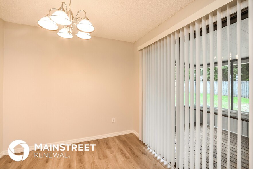 Building Photo - 2394 Belen Dr