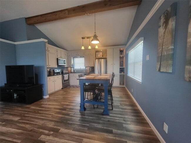 Building Photo - 16527 Lewis Scott Rd