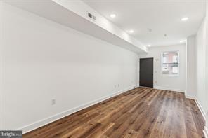 Building Photo - 1010 W Arizona St