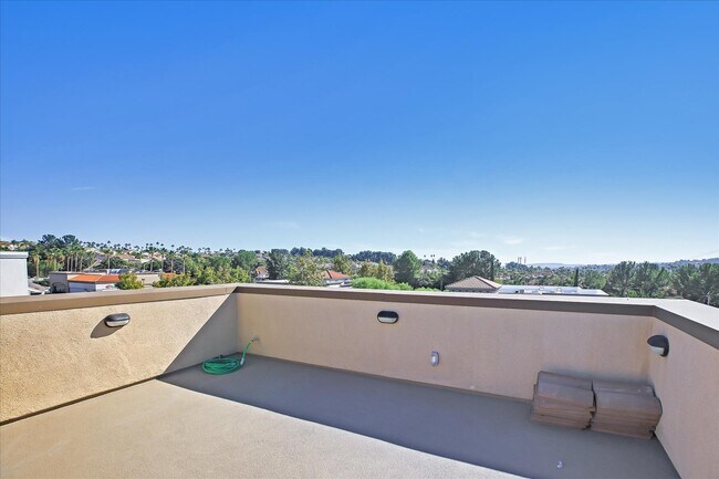 Building Photo - 28 Hideaway Loop