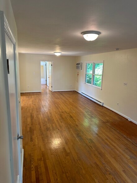 Main living space - 6002 Granby St