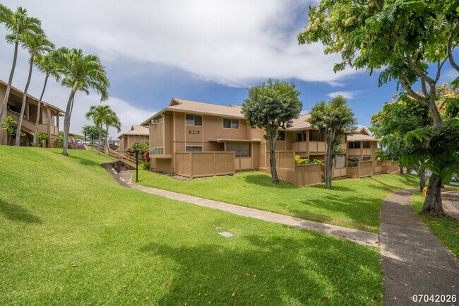 Building Photo - Rarely available ground floor townhome unit! 2 bdrm/2 bath/1 parking at Waiau Gardens Villa in Pe...