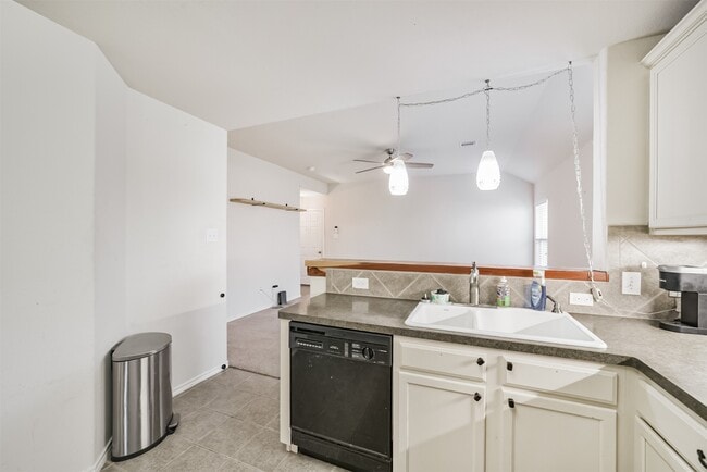 Building Photo - 1609 Peach Dale Ct