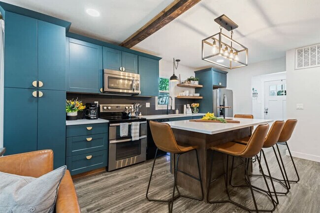 Building Photo - 1419 Fairview Ave