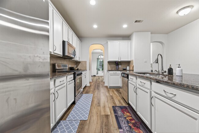 Building Photo - 25814 Westbourne Dr