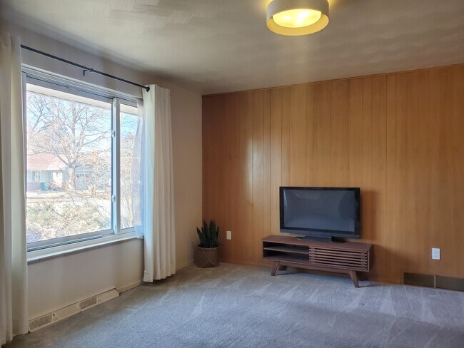 Building Photo - 3260 Dudley St