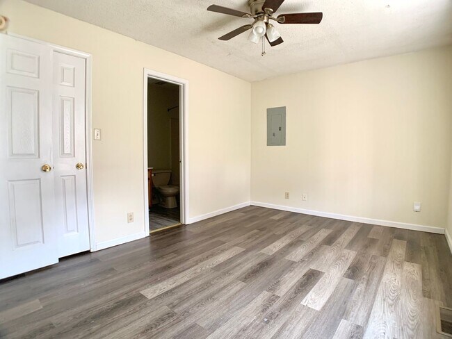 Building Photo - 1003 Poppy Seed Dr