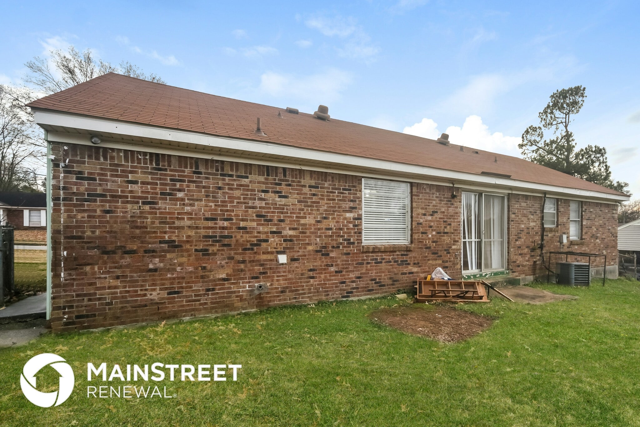 Building Photo - 2812 Lake Park Rd