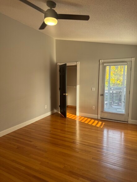 Master with patio - 35 Husson Ave