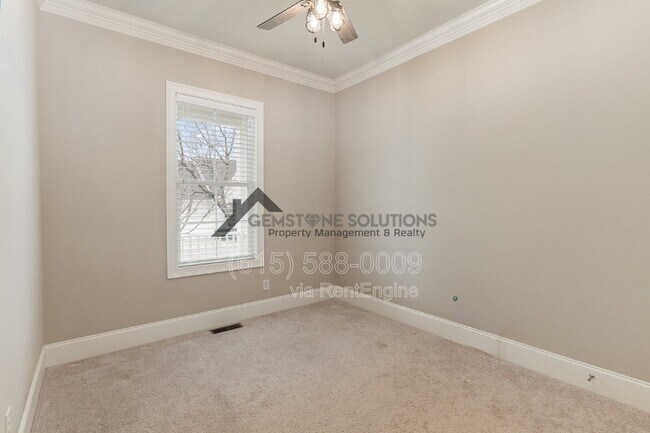 Building Photo - 130 Hobbs Dr