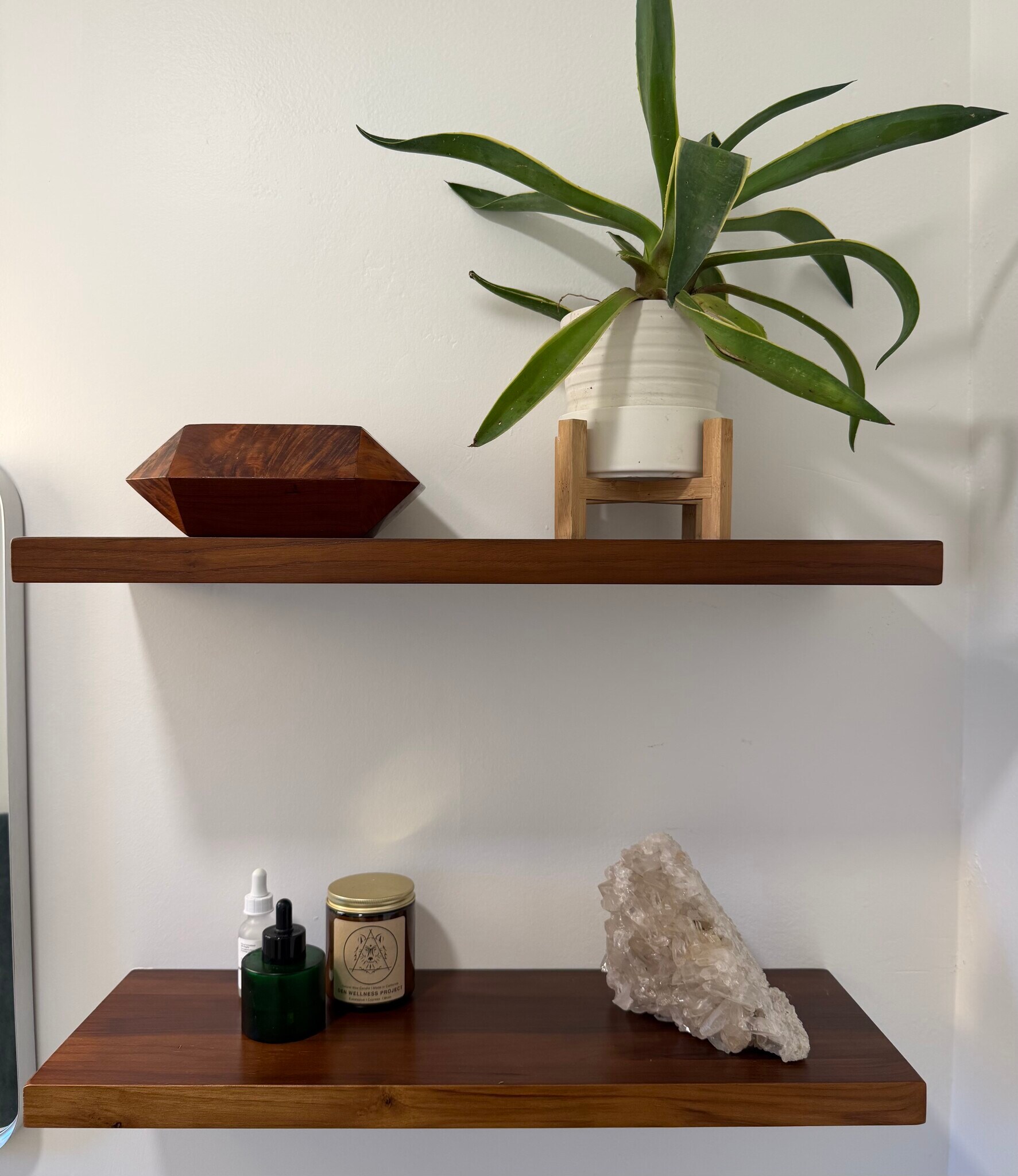 Solid teak water resistant shelves in bathroom - 2101 Laverna Ave