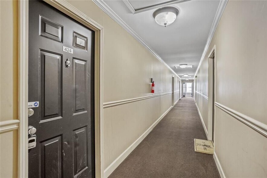 Building Photo - 48 Peachtree Ave NE