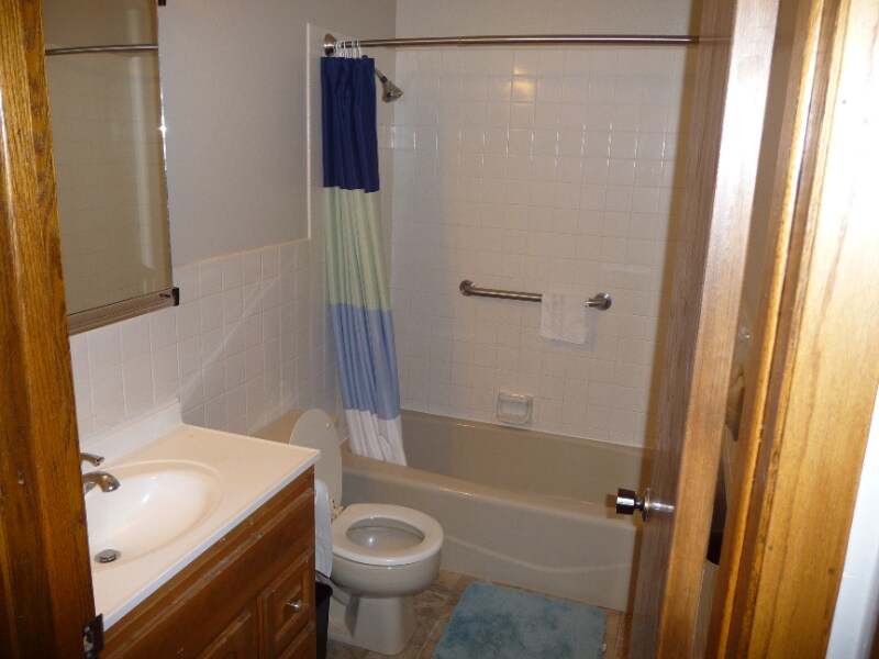 Building Photo - 1303 Mountain View St