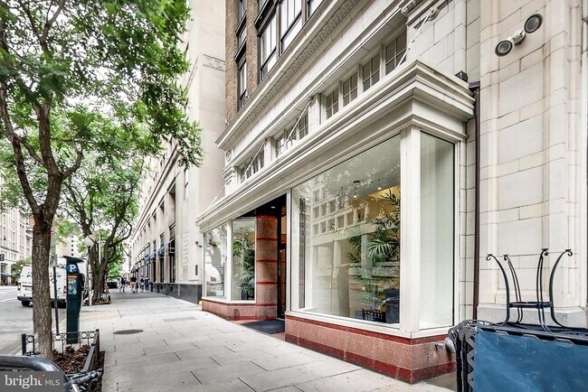 Building Photo - 915 E St NW