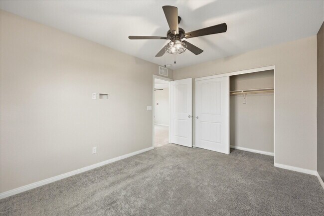Building Photo - Beautiful home in the desirable Inspirada community! Move in ready!