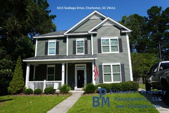 Building Photo - Charming 3-Bed Oasis with Granite Touches & Hardwood Flooring in Charleston!