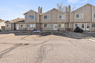 Building Photo - Two story townhome close to Airport, Fort Carson, Shopping, Dining, Public Transportation and More!