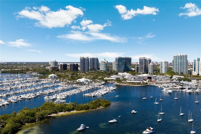 Building Photo - 2678 Tigertail Ave