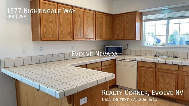 Building Photo - 1377 Nightingale Way