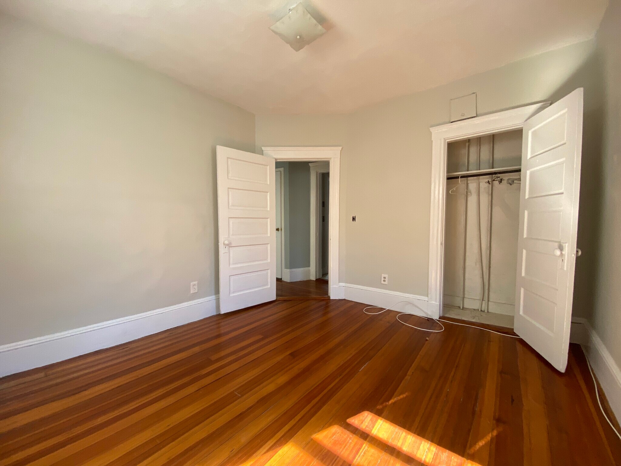 Building Photo - 49 Conwell Ave