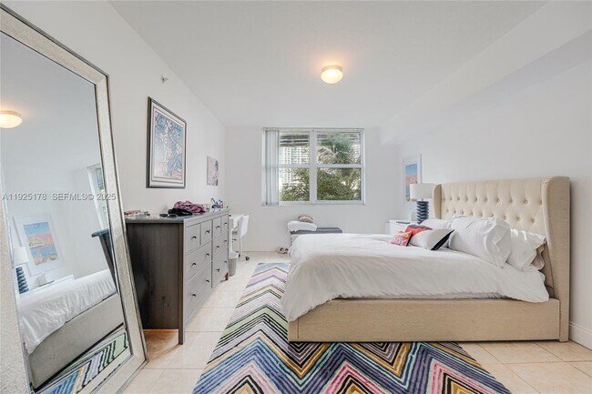 Building Photo - 31 SE 5th St