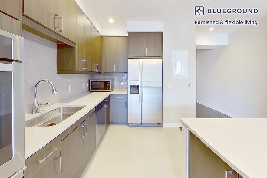 Building Photo - 5441 Columbia Rd