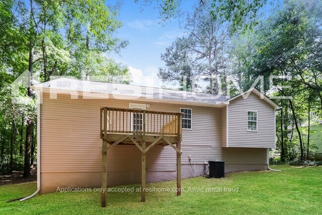Building Photo - 140 Country Cottage Cir