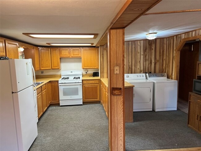 Building Photo - 26518 PA-267