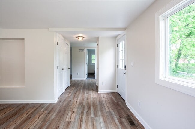 Building Photo - 5252 Arbor Rd