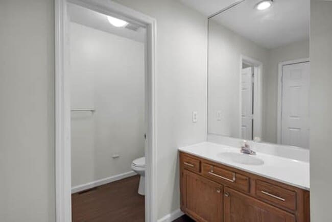 Building Photo - 5691 Victoryview Ln