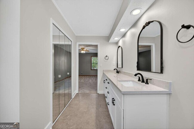 Building Photo - 1570 Greyfield Trce