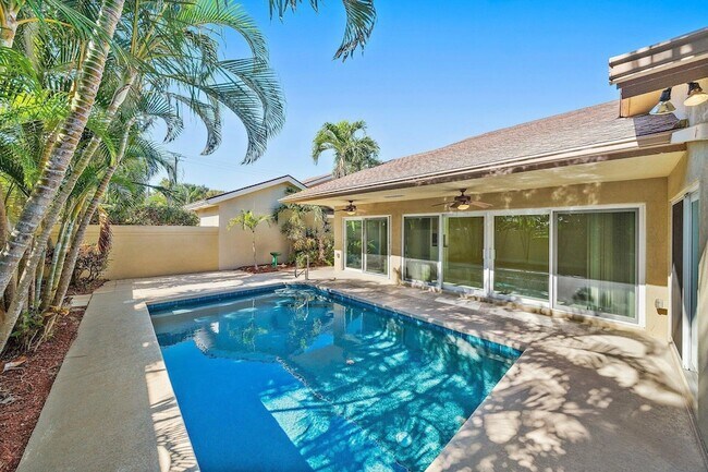 Building Photo - 118 Knoll Way
