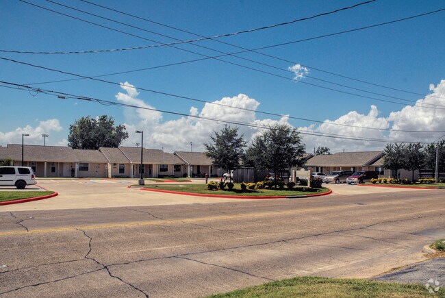 Building Photo - Gracemont House Apartments