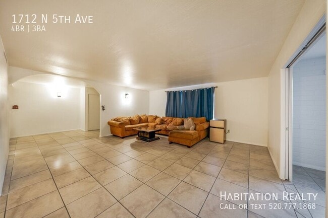 Building Photo - 1712 N 5th Ave