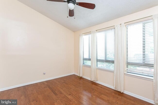 Building Photo - 4418 Roland Springs Dr