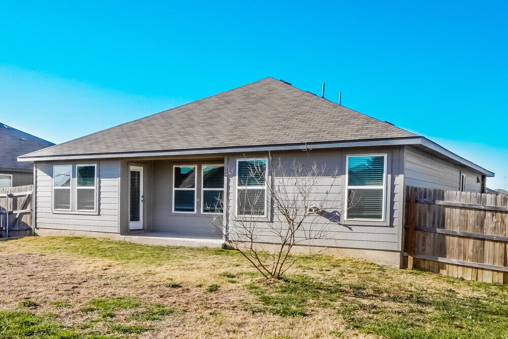 Building Photo - 1545 Birmingham Dr