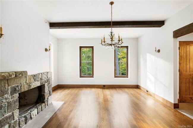 Building Photo - 51 Chapman Rd