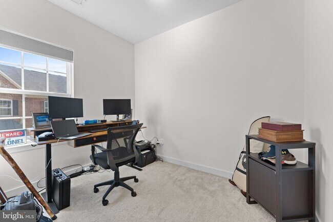 Building Photo - 8114 Miner St