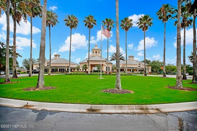 Building Photo - 6466 Ginnie Springs Rd